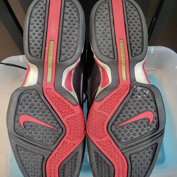 Nike Zoom Michael Vick 2 Black and Red Athletic Sneakers - Picture 7 of 8